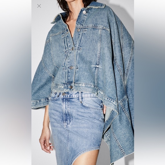 Zara ASYMMETRICAL DENIM CAPE NWT Limited Edition Size Medium Bloggers Favorite - Picture 12 of 13